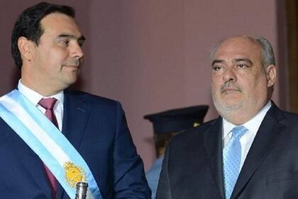 El gobernador de Corrientes, Gustavo Valdés, junto a su antecesor Ricardo Colombi