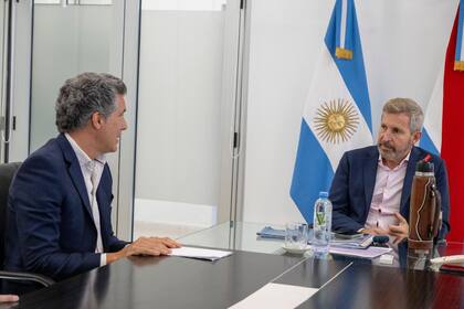 El gobernador de Entre Ríos, Rogelio Frigerio, se reunió con representantes de la Sociedad Rural distrito Entre Ríos. En la foto con Juan Diego Etchevehere