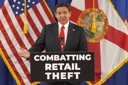 El gobernador de Florida anunció una propuesta de acción legislativa para frenar el robo en comercios minoristas