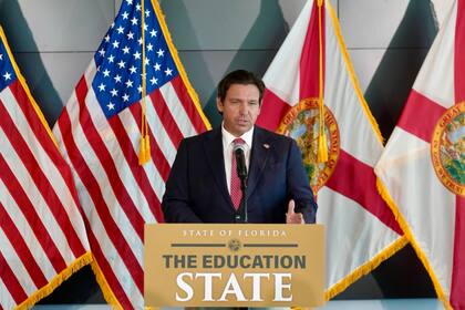 El gobernador de Florida impulsa un nuevo modelo de acreditación para universidades públicas, con el respaldo de otros cinco estados republicanos