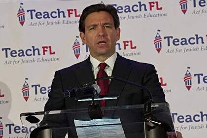 El gobernador de Florida promulgó este jueves cinco proyectos de ley en el tema de educación