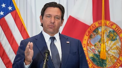 El gobernador de Florida, Ron DeSantis (AP foto/Chris O'Meara)