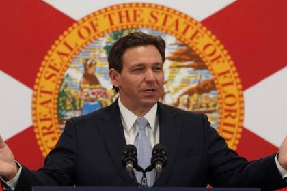El gobernador de Florida, Ron DeSantis, le pidió a Disney que diera marcha atrás con la demanda presentada en su contra