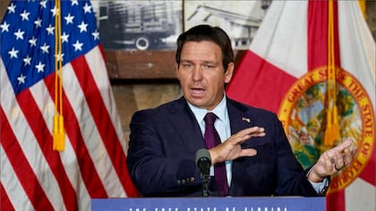 El gobernador de Florida, Ron DeSantis, llama a la reflexión en el Partido Republicano de cara a las eleccciones de medio término