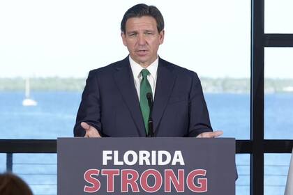 El gobernador de Florida, Ron DeSantis, presiona a los legisladores estatales para que se apruebe este proyecto de ley