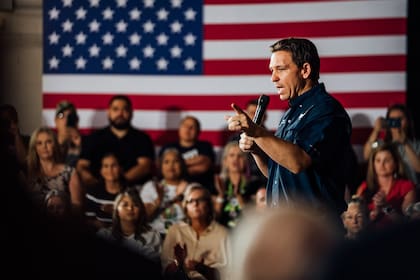 El gobernador de Florida, Ron DeSantis, se mantiene firme en su intento por representar al Partido Republicano en las elecciones presidenciales de 2024