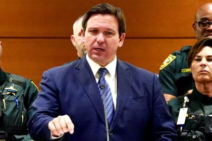 El gobernador de Florida, Ron DeSantis, usó sus redes sociales para pronunciarse respecto a la imputación de cargos en contra de Donald Trump