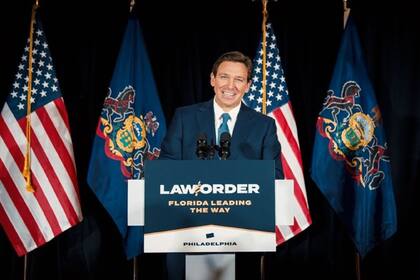 El gobernador de Florida, Ron DeSantis, y Disney están en una batalla legal