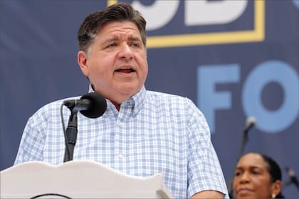 El gobernador de Illinois, JB Pritzker, buscará la reelección este año en las elecciones de noviembre