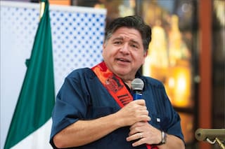 La rutina de ejercicios de JB Pritzker: caminatas de varias millas, bicicleta y tenis