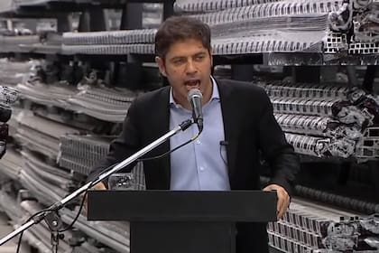 El gobernador de la provincia de Buenos Aires, Axel Kicillof, en Florencio Varela