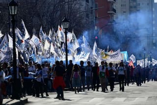 A 50 años de la Noche de los Lápices, el peronismo dirime su liderazgo en las calles