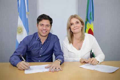 El gobernador de la provincia de Buenos Aires, Axel Kicillof, y su vice, Verónica Magario