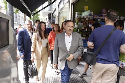 El gobernador de La Rioja, Ricardo Quintela, al llegar a una reunión de la CGT con gobernadores, la semana pasada