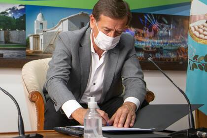 El gobernador de Mendoza, Rodolfo Suarez, impulsa una reforma judicial y está siendo cuestionado no solo por la oposición