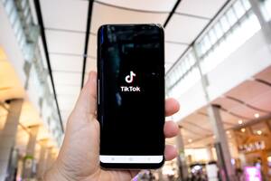 El gobernador de Montana prohíbe TikTok en el estado
