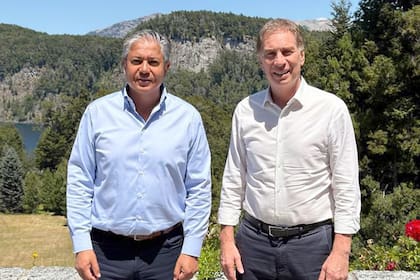 El gobernador de Neuquén, Rolando Figueroa, recibió al ministro del Interior, Diego Santilli, en la residencia El Messidor