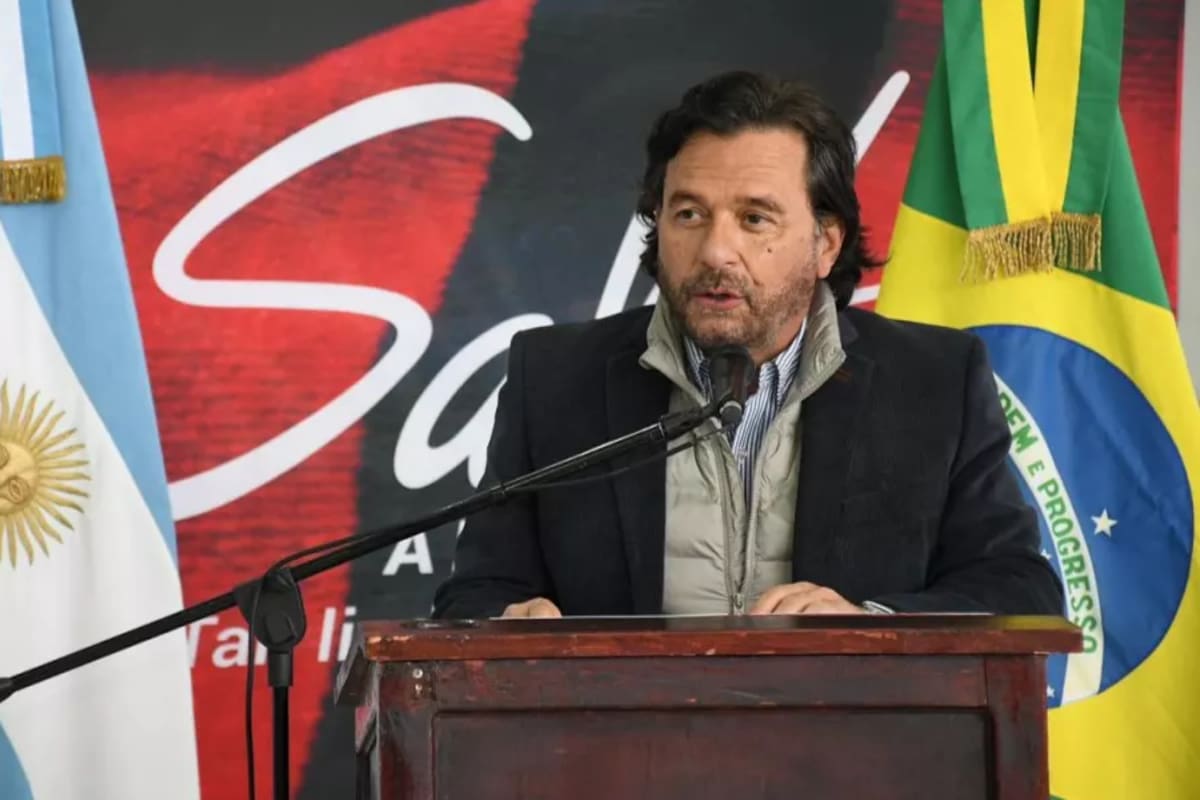 El gobernador de Salta, Gustavo Sáenz, encabezó el acto de presentación de una nueva conexión aérea directa entre la provincia y Río de Janeiro, Brasil