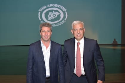El gobernador de San Juan, Sergio Uñac, con el ministro de Agricultura, Julián Domínguez