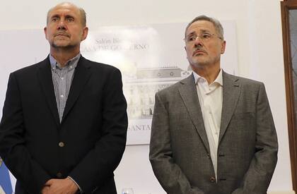 El gobernador de Santa Fe estaba aislado, ya que había tenido un contacto estrecho con el ministro de Seguridad de la provincia, Marcelo Saín, quien había dado positivo en su test