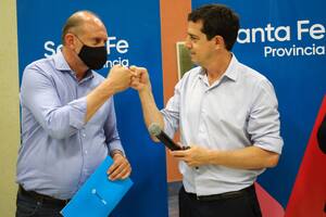 El gobernador de Santa Fe, Omar Perotti, y el ministro del Interior, Wado de Pedro