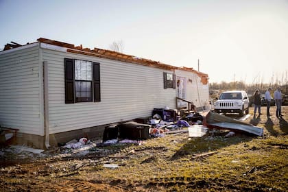 El gobernador de Tennessee, Bill Lee, compartió en sus redes sociales imágenes de los destrozos provocados por las tormentas