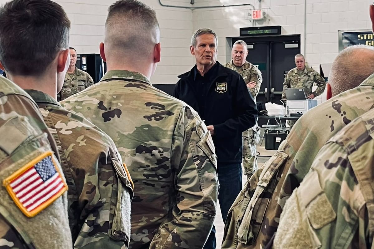 El gobernador de Tennessee, Bill Lee, enviará a miembros de la Guardia Nacional de su estado a la frontera en Texas