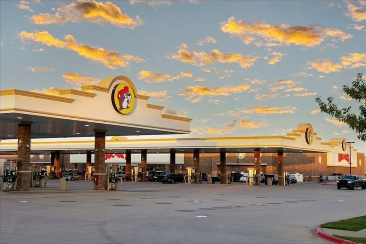 El gobernador DeSantis pidió a Buc-ee's que abra una nueva tienda en Florida a través de un mensaje en redes sociales