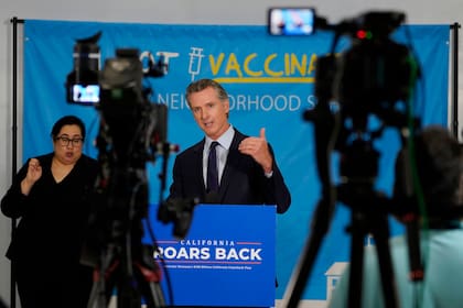 El gobernador Gavin Newsom anuncia la lotería destinada a incentivar la vacunación