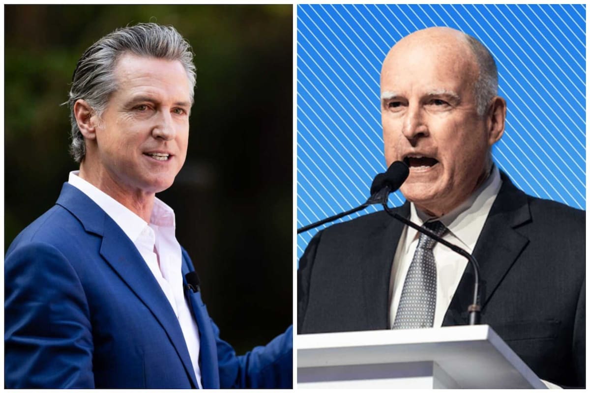 El gobernador Gavin Newsom y su predecesor en el cargo, Jerry Brown