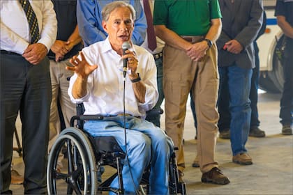 El gobernador Greg Abbott sostuvo que los fondos proporcionarán a los veteranos de Texas acceso a los servicios fundamentales