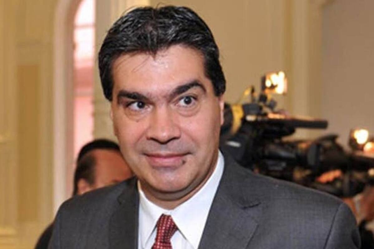 El gobernador había comparado la política económica de la dictadura militar con la economía de Macri