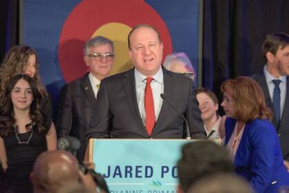 El gobernador Jared Polis tiene hasta el 6 de junio de 2025 para firmar la ley