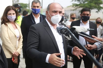 El gobernador Juan Manzur condenó el "deleznable" asesinato de Abigail Riquel y condenó el linchamiento de José Antonio Guaymás, el sospechoso del crimen