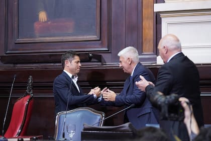 El gobernador Kicillof, con Alejandro Dichiara, presidente de la Cámara de Diputados bonaerense