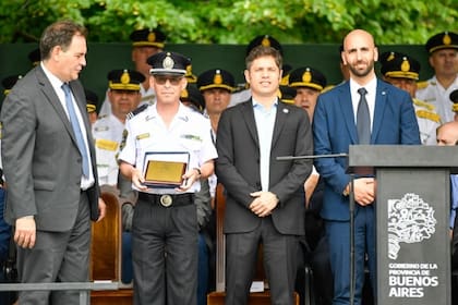 El gobernador Kicillof, en el acto por el aniversario de la policía bonaerense