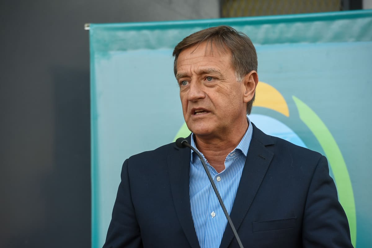 El gobernador mendocino, Rodolfo Suárez, tras una controvertida reforma de la Suprema Corte provincial