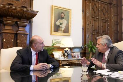 El gobernador Perotti junto al presidente Fernández hoy en la Casa Rosada