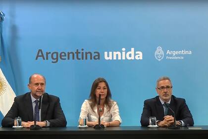 El gobernador Perotti, y los exministros Frederic y Saín