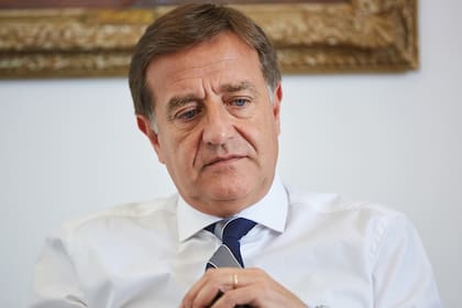 El gobernador radical de Mendoza, Rodolfo Suárez.