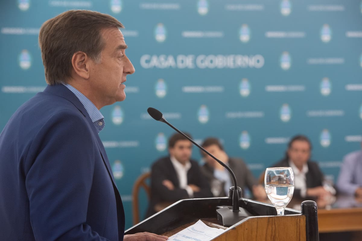 El gobernador realizó el anuncio a los pocos días de la crisis política y social por la controversia minera.