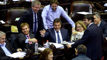 El gobernador riojano, Sergio Casas, pidió un extra de $ 2000 millones para su provincia