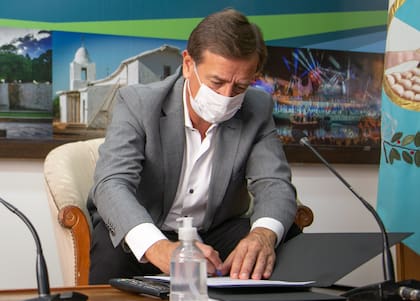 El gobernador Rodolfo Suarez envió el proyecto para utilizar la boleta única en las elecciones de Mendoza