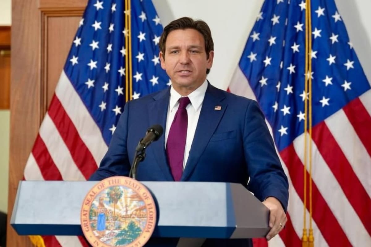 El gobernador Ron DeSantis explicó apoyó la eliminación de impuestos a la propiedad en Florida