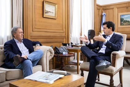 El gobernador Schiaretti tuvo su primer cara a cara con De Pedro