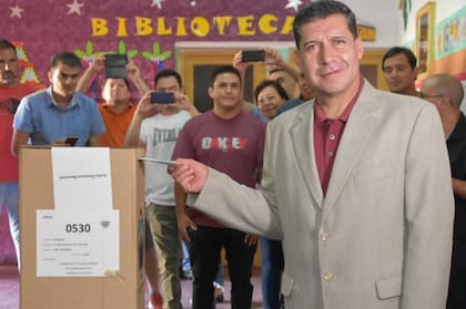 El gobernador Sergio Casas busca habilitar la re-reelección