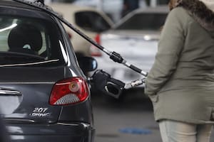 El Gobierno actualizó los tarifas de electricidad y oficializó un aumento de impuestos a combustibles