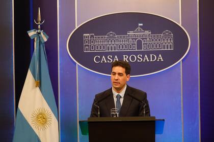 El Gobierno admitió que usa fondos que por ley solo deben destinarse a las rutas nacionales