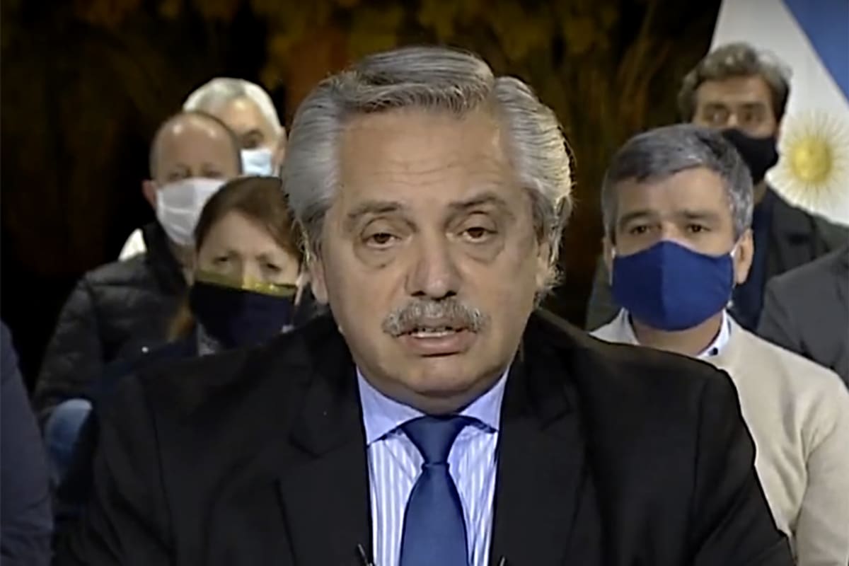 El Gobierno auxiliará económicamente a Axel Kicillof con más partidas para ayudarlo a resolver el conflicto con la Policía Bonaerense.