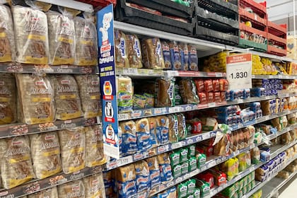 El Gobierno busca alentar la importación de pan de Brasil para frenar los precios